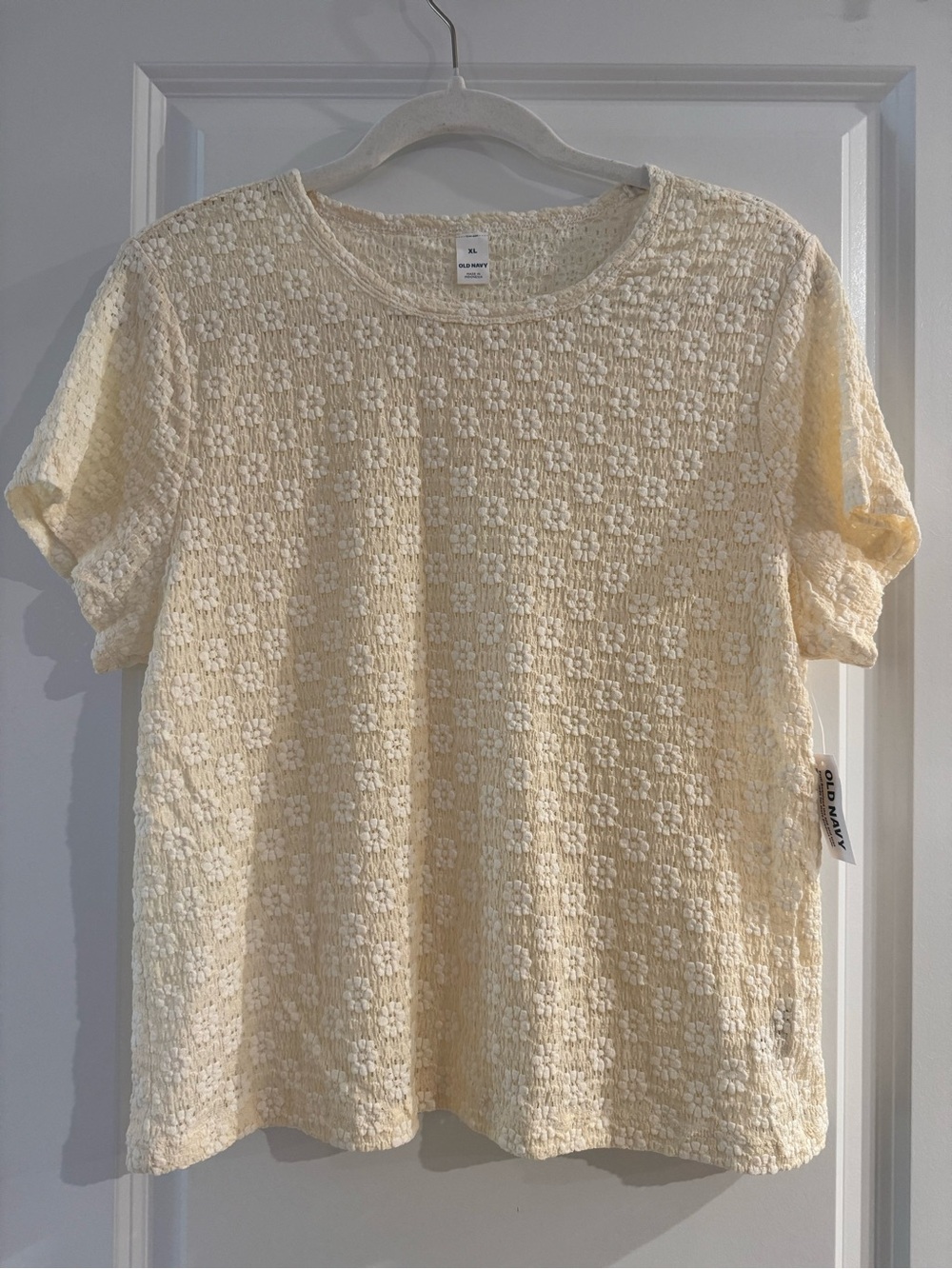 Old Navy Cream Floral Waffle Short Sleeve Top